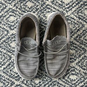 Hey Dude Wally Linen